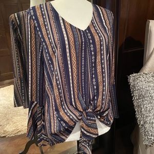 JODIFL tie bottom top, small, like new